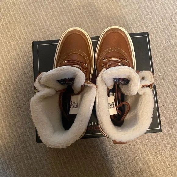 Snow Slide Brown and White Winter Boots size 8 - Picture 4 of 8